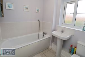 LAMBOURNE- click for photo gallery